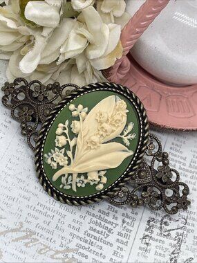 Lily Valley Green Victorian Flower Cameo Wedding Pin Hair Clip Jewelry Comb